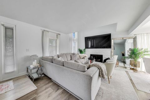 Tiny photo for 595 East Avenue, Streamwood, IL 60107 (MLS # 12610524)