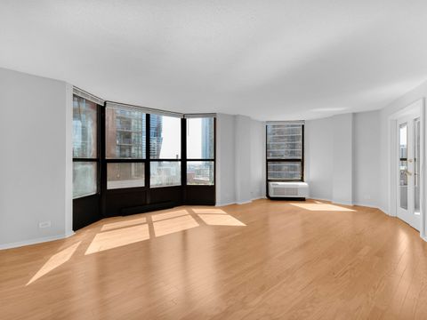 Tiny photo for 899 S PLYMOUTH Court #1108, Chicago, IL 60605 (MLS # 12571844)