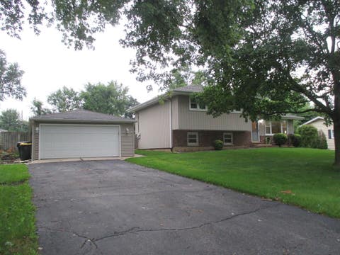 Tiny photo for 23W554 Burdette Avenue, Carol Stream, IL 60188 (MLS # 12733052)