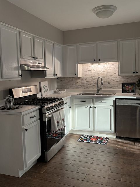 Tiny photo for 19380 Wolf Road #5, Mokena, IL 60448 (MLS # 12532254)