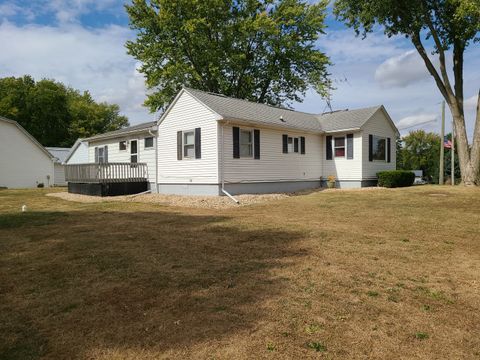 Photo of 1501 S College Avenue, Dixon, IL 61021 (MLS # 12484749)