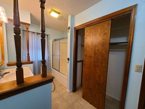 Tiny photo for 1501 S College Avenue, Dixon, IL 61021 (MLS # 12484749)
