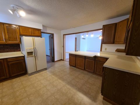 Tiny photo for 1501 S College Avenue, Dixon, IL 61021 (MLS # 12484749)