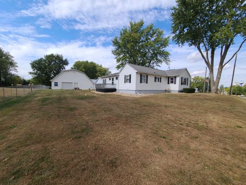 Tiny photo for 1501 S College Avenue, Dixon, IL 61021 (MLS # 12484749)