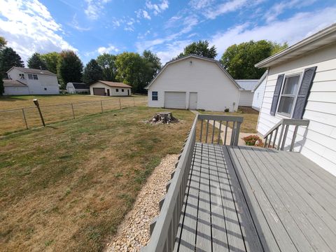 Tiny photo for 1501 S College Avenue, Dixon, IL 61021 (MLS # 12484749)