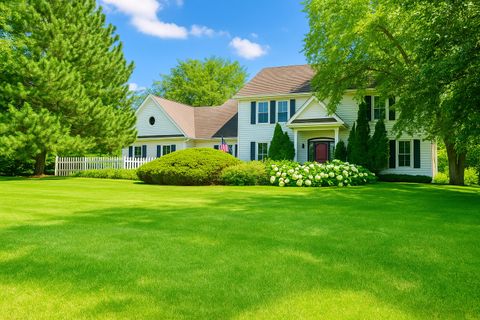 Tiny photo for 7015 Burning Tree Circle, McHenry, IL 60050 (MLS # 12512302)