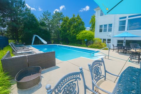 Tiny photo for 7015 Burning Tree Circle, McHenry, IL 60050 (MLS # 12512302)