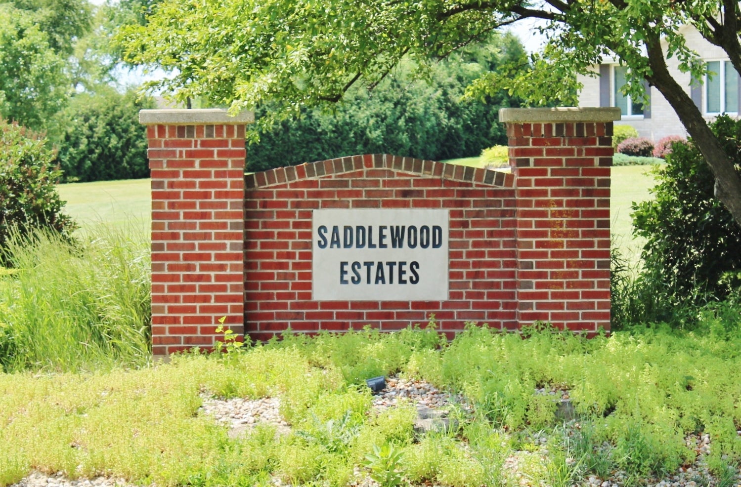 2304 Oakwood Lane