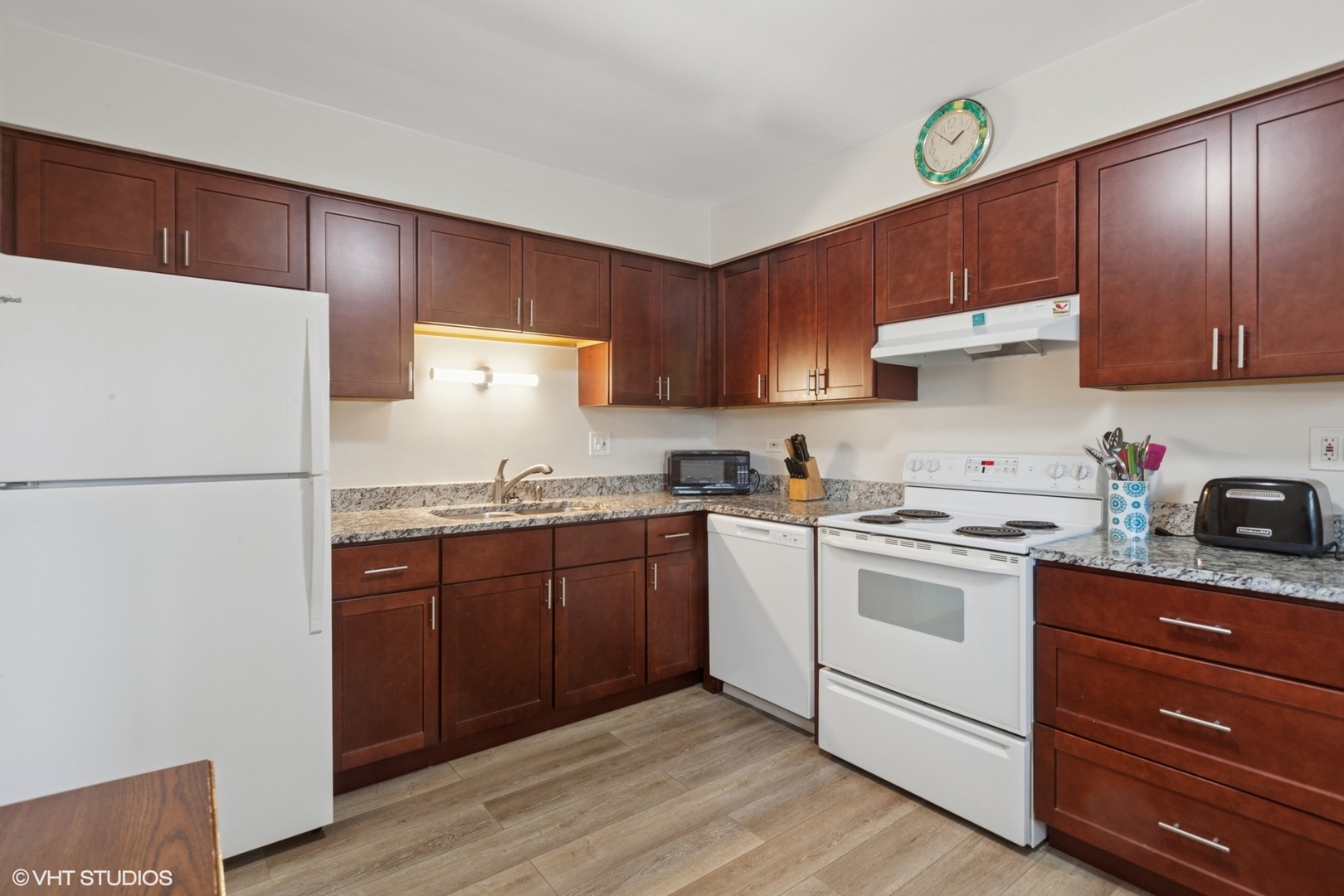 10720 W Cermak Road
