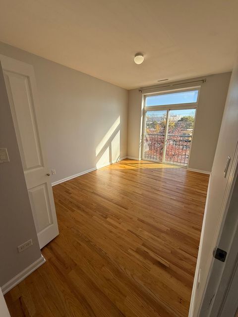 Tiny photo for 2520 S Oakley Avenue #201, Chicago, IL 60608 (MLS # 12540540)