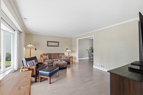 Tiny photo for 969 E Castlewood Lane, Bartlett, IL 60103 (MLS # 12735223)