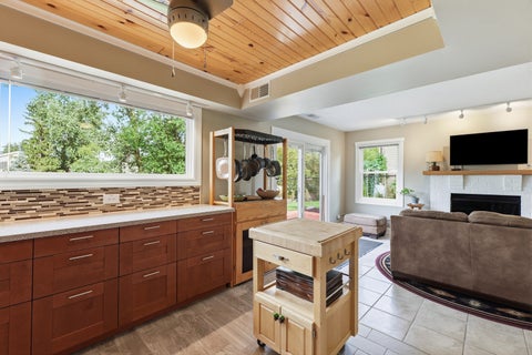 Tiny photo for 969 E Castlewood Lane, Bartlett, IL 60103 (MLS # 12735223)