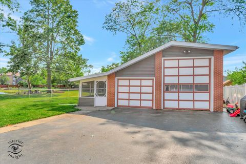 Tiny photo for 17436 71st Avenue, Tinley Park, IL 60477 (MLS # 12492974)