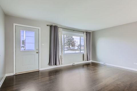 Tiny photo for 10403 Barnard Drive, Chicago Ridge, IL 60415 (MLS # 12601256)