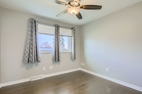 Tiny photo for 10403 Barnard Drive, Chicago Ridge, IL 60415 (MLS # 12601256)