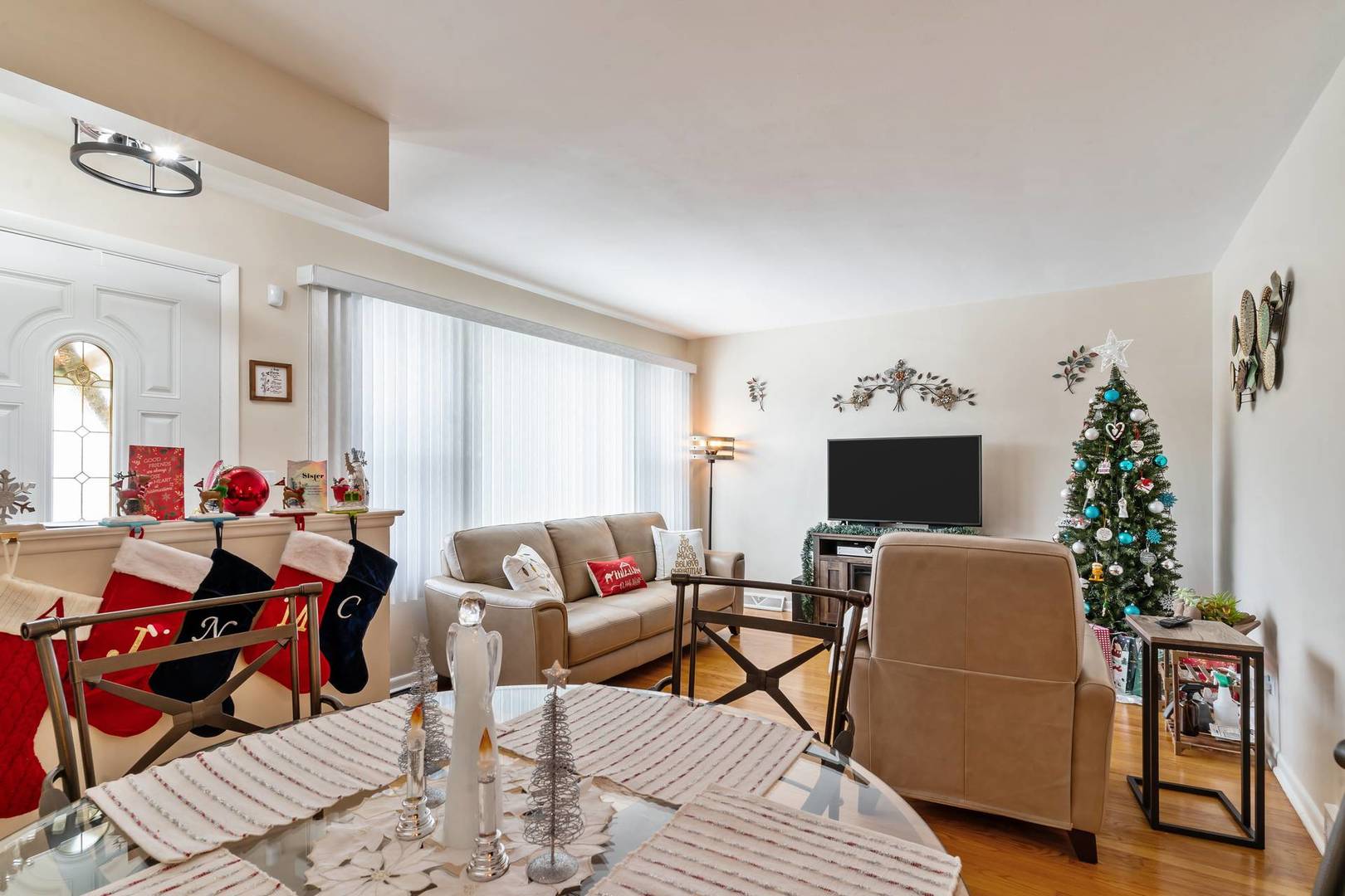 3943 N Newcastle Avenue