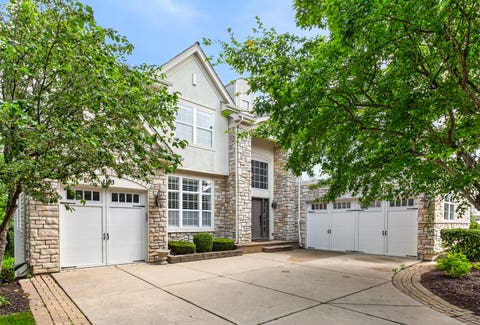 Photo of 1113 Ashley Lane, Inverness, IL 60010 (MLS # 12718349)