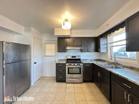 Tiny photo for 1812 N 20th Avenue #3, Melrose Park, IL 60160 (MLS # 12474118)