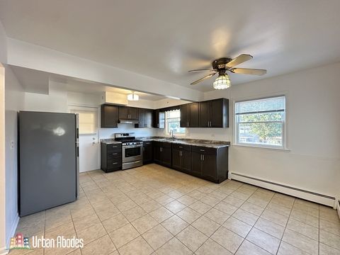 Tiny photo for 1812 N 20th Avenue #3, Melrose Park, IL 60160 (MLS # 12474118)