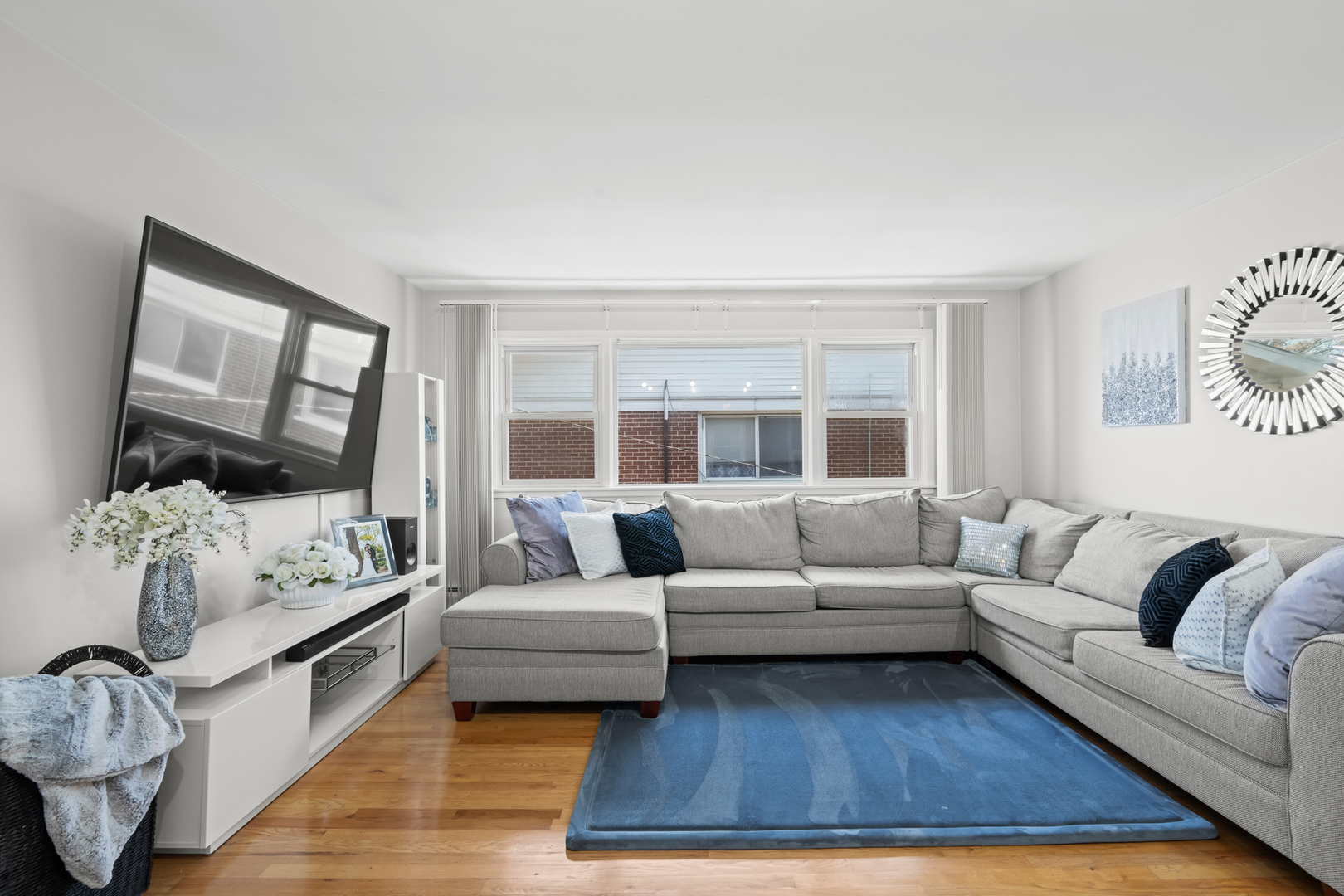 10121 Hartford Court 3C