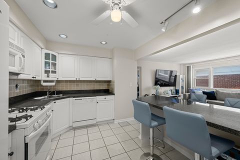 Tiny photo for 10121 Hartford Court #3C, Schiller Park, IL 60176 (MLS # 12581878)