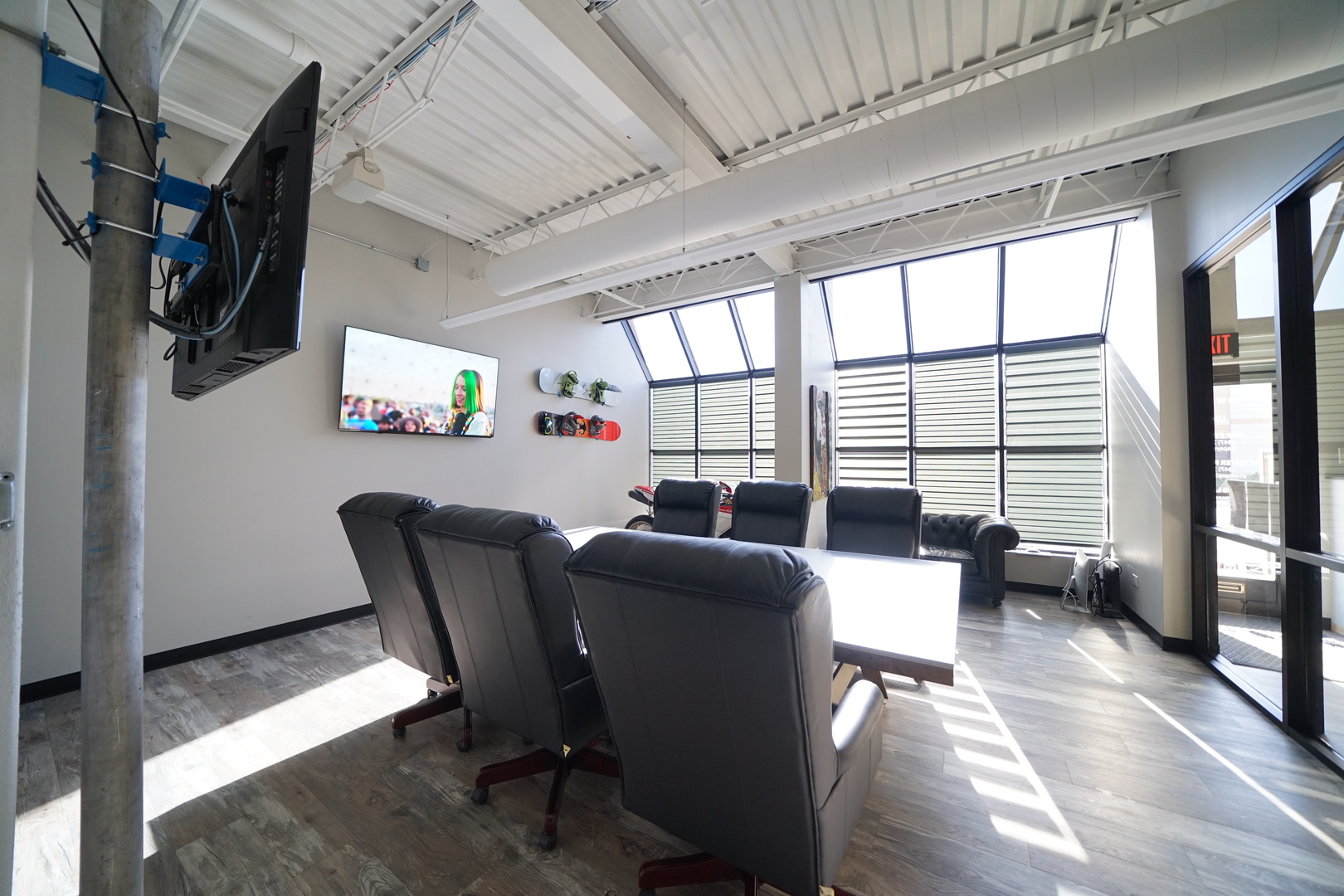 480 W Lake Street 1