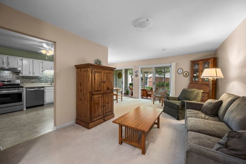 Tiny photo for 1309 Nutmeg Court #A, Mount Prospect, IL 60056 (MLS # 12655387)