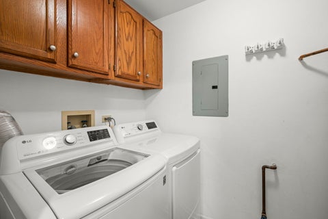 Tiny photo for 1309 Nutmeg Court #A, Mount Prospect, IL 60056 (MLS # 12655387)