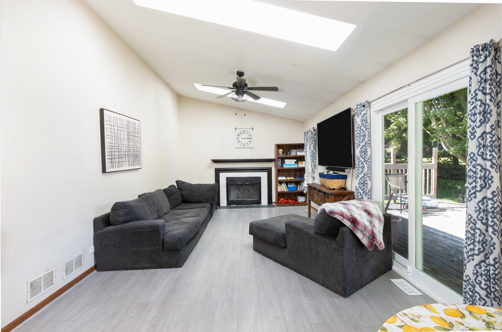 8 Raintree Court