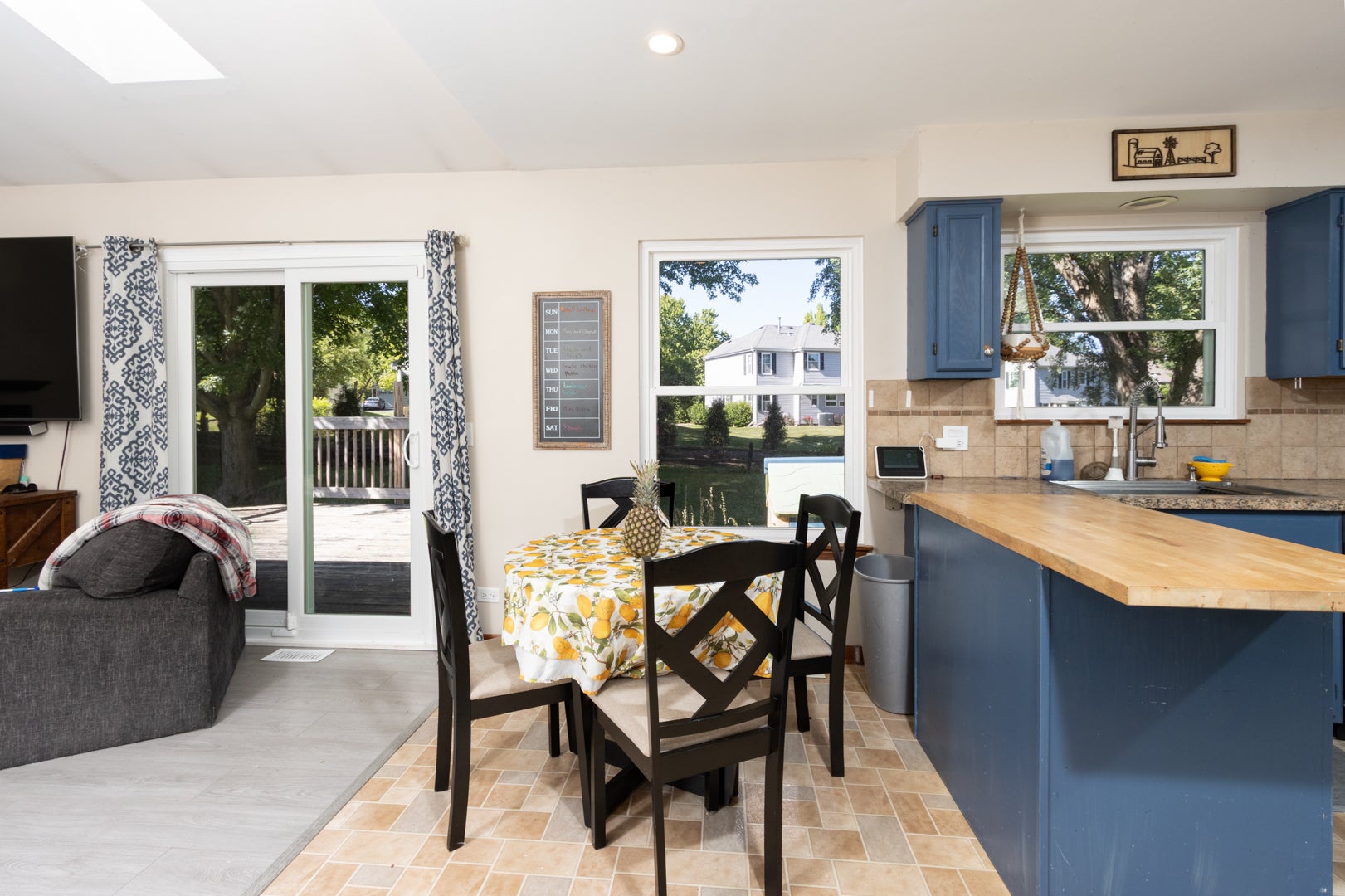 8 Raintree Court