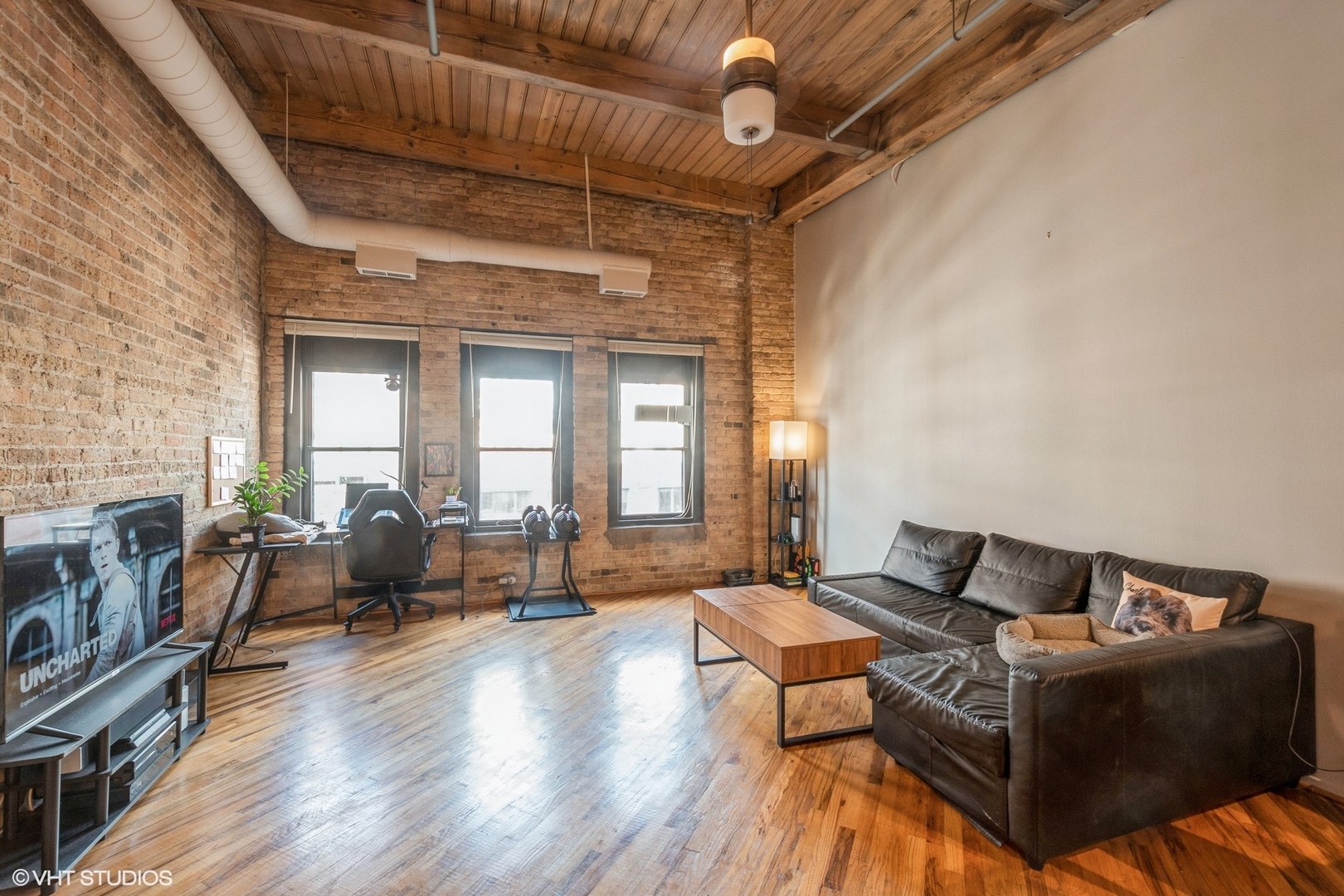 225 W HURON Street 611