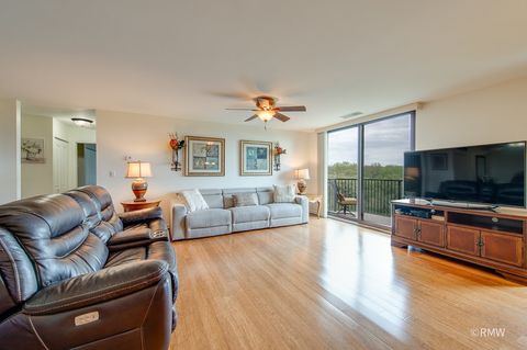 Tiny photo for 190 S WOOD DALE Road #507, Wood Dale, IL 60191 (MLS # 12637799)