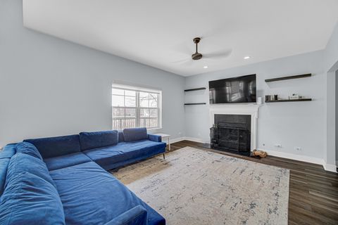 Tiny photo for 441 N Crooked Lake Lane, Lindenhurst, IL 60046 (MLS # 12599475)