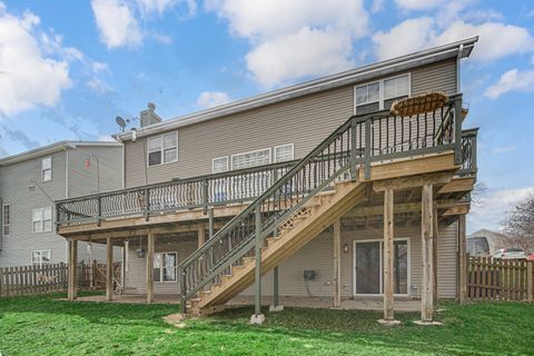 Tiny photo for 441 N Crooked Lake Lane, Lindenhurst, IL 60046 (MLS # 12599475)