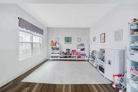 Tiny photo for 441 N Crooked Lake Lane, Lindenhurst, IL 60046 (MLS # 12599475)