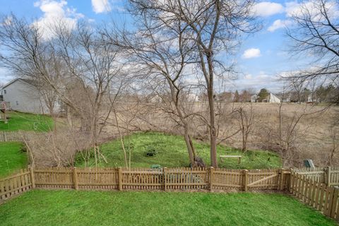 Tiny photo for 441 N Crooked Lake Lane, Lindenhurst, IL 60046 (MLS # 12599475)