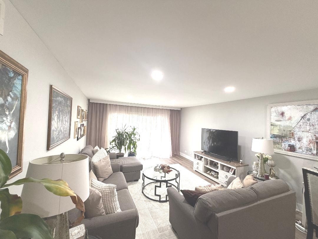 4840 Foster Street 409