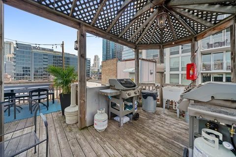 Tiny photo for 225 W Huron Street #403, Chicago, IL 60654 (MLS # 12484200)