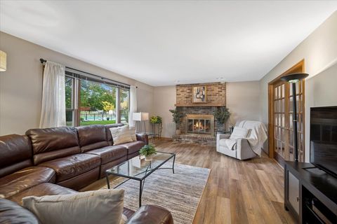 Tiny photo for 718 Fairview Lane, Bartlett, IL 60103 (MLS # 12507961)