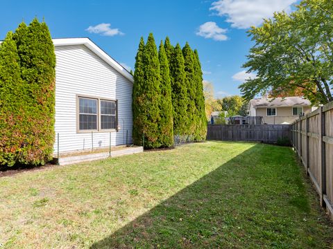 Tiny photo for 134 S Whispering Hills Drive, Naperville, IL 60540 (MLS # 12502047)