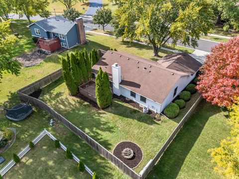 Tiny photo for 134 S Whispering Hills Drive, Naperville, IL 60540 (MLS # 12502047)