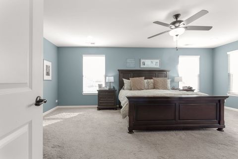 Tiny photo for 959 Sunburst Lane, Gilberts, IL 60136 (MLS # 12570168)