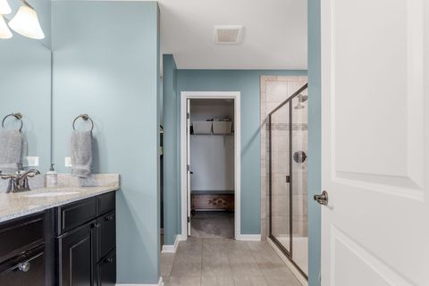 Tiny photo for 959 Sunburst Lane, Gilberts, IL 60136 (MLS # 12570168)