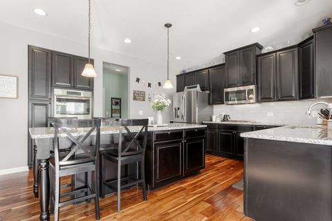 Tiny photo for 959 Sunburst Lane, Gilberts, IL 60136 (MLS # 12570168)