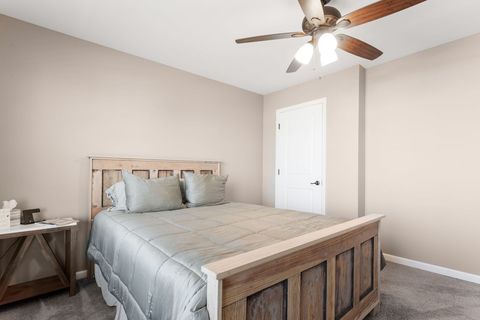 Tiny photo for 959 Sunburst Lane, Gilberts, IL 60136 (MLS # 12570168)