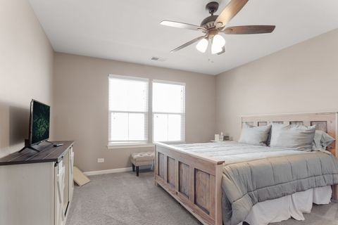 Tiny photo for 959 Sunburst Lane, Gilberts, IL 60136 (MLS # 12570168)