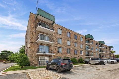 Tiny photo for 3838 W 111th Street #405, Chicago, IL 60655 (MLS # 12668166)