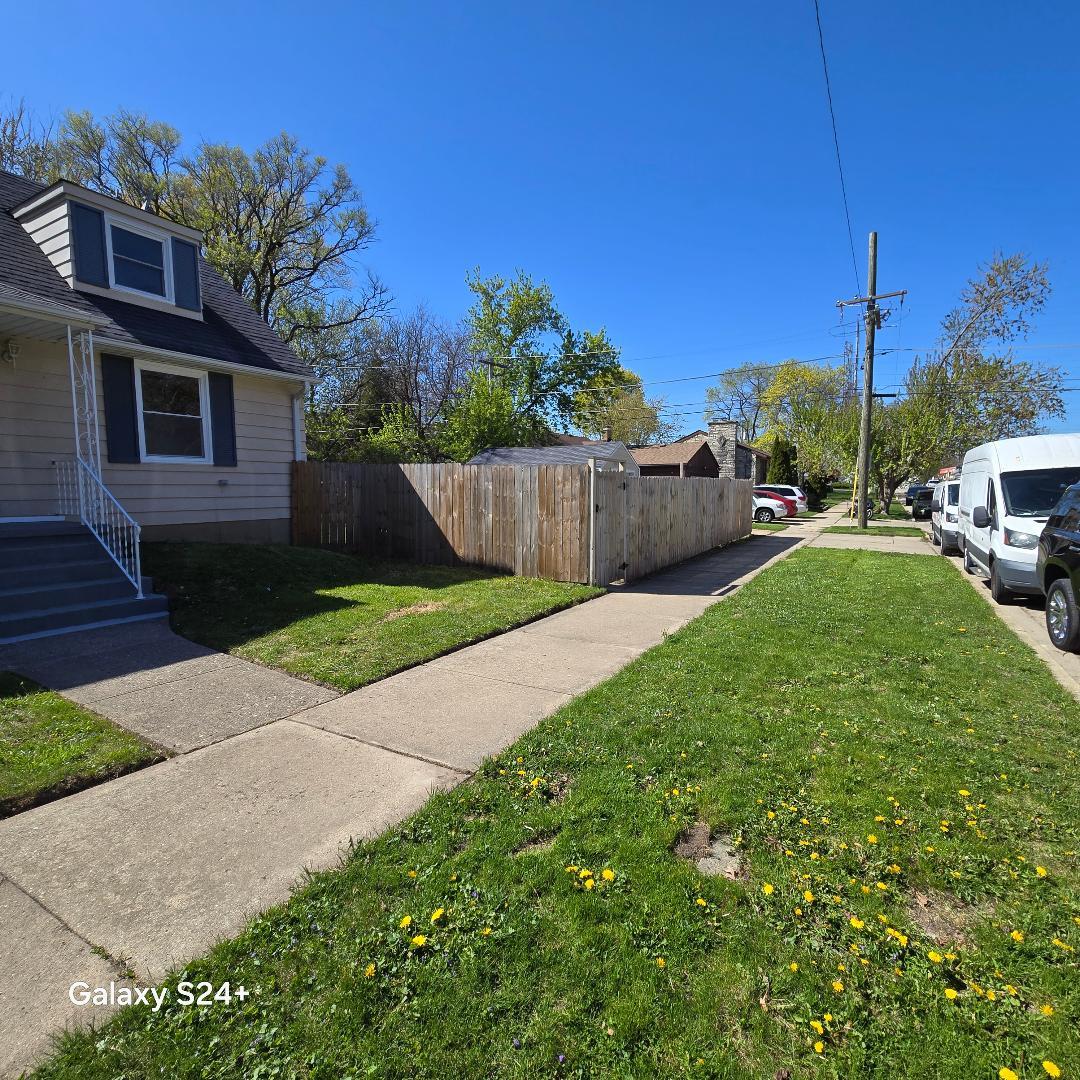 1600 N Ash Street