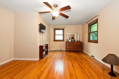 Tiny photo for 6926 W 115th Place, Worth, IL 60482 (MLS # 12701272)