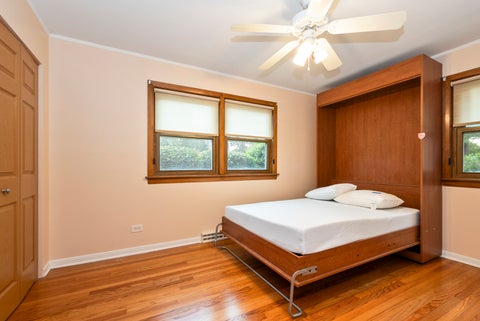 Tiny photo for 6926 W 115th Place, Worth, IL 60482 (MLS # 12701272)
